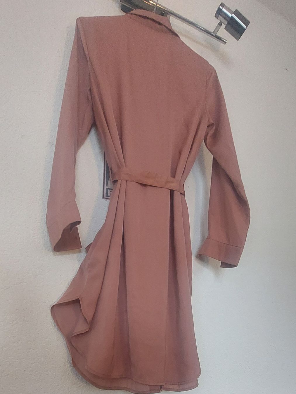 H&M Kleider: robe chemise rose – Gebraucht aus Collonges von cam_72xf 1
