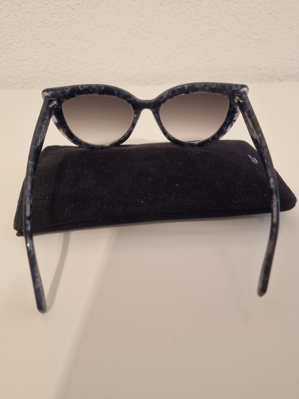 Karl Lagerfeld Lunettes & Verres: Karl Lagerfläche Sonnenbrille – Neuf (Voir description) à Jona par Bubi22 2