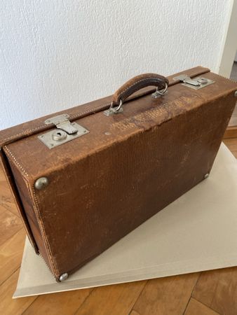 Vintage Koffer aus Leder mit Schlüssel, Braun, Top Zustand