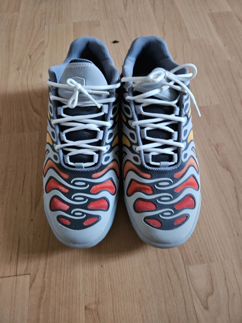 Scarpe da uomo: Nike Air Max Plus TN Gris/Orange – Nuovo (secondo la descrizione) da Ferpicloz venduto da Olivier_Jut