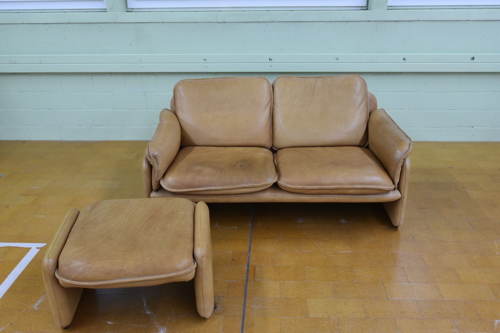 De Sede Divani: Designer Sofa De Sede DS61 aus Büffelleder – Usato da Lichtensteig venduto da Polsterwerk 2