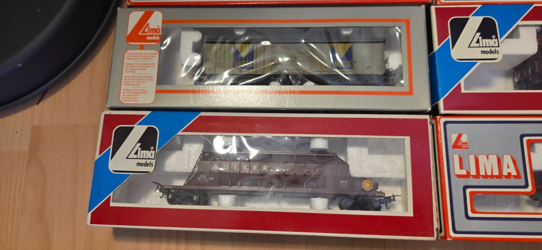 Lima Modellini di ferrovie: Lima Güterwagen 15 stück HO/DC – Usato da Hochfelden venduto da Danizh0 3