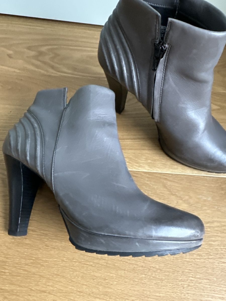 Paul Green Scarpe da donna: Paul Green Echtleder Stiefeletten Grau Gr. 39 – Usato da Chur venduto da Renibe 1
