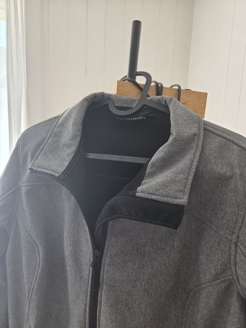 Giacche: Damen Softshell Jacke grau Grösse M – Nuovo (secondo la descrizione) da Alterswil FR venduto da Agape07 1