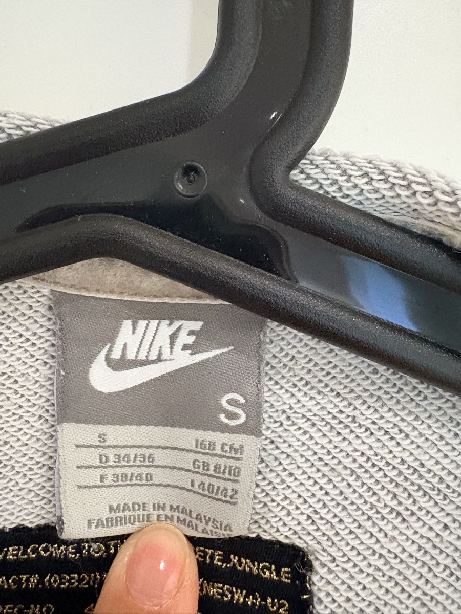 Nike Giacche: Graue Nike Hoodie Jacke Grösse S – Usato da Münchenstein venduto da Miresolese 3