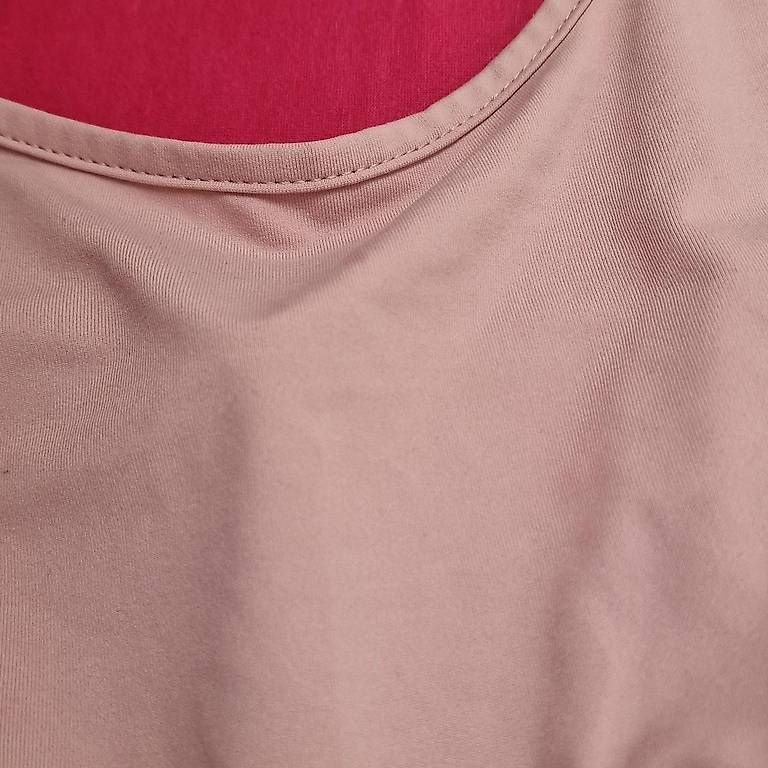 Top: Tank top – Usato da Riehen venduto da Joloe 1