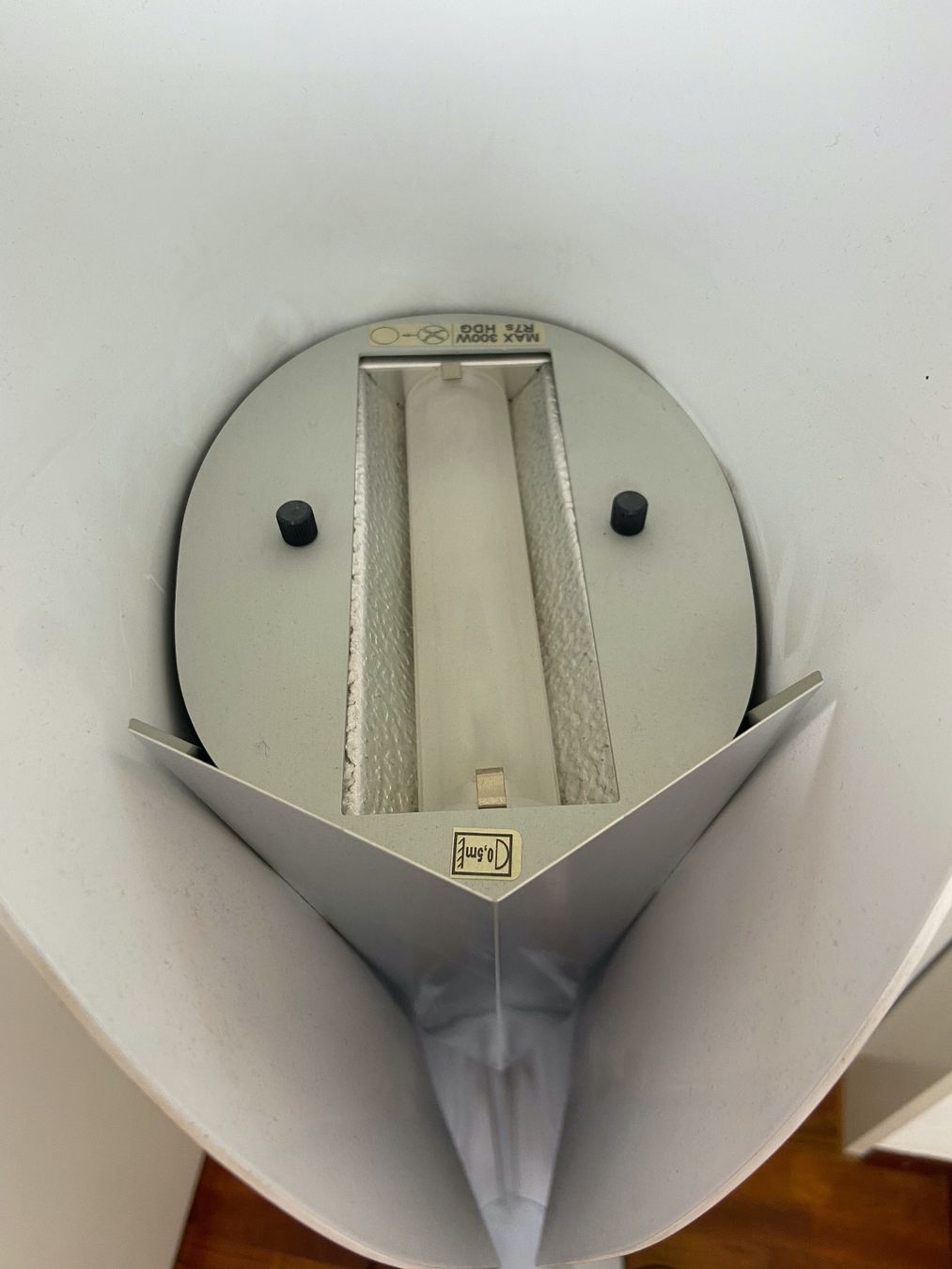 Artemide Lampade: Artemide Cadmo schwarz-weiße LED-Stehlampe – Nuovo (secondo la descrizione) da Wetzikon ZH venduto da tob_kd57 2
