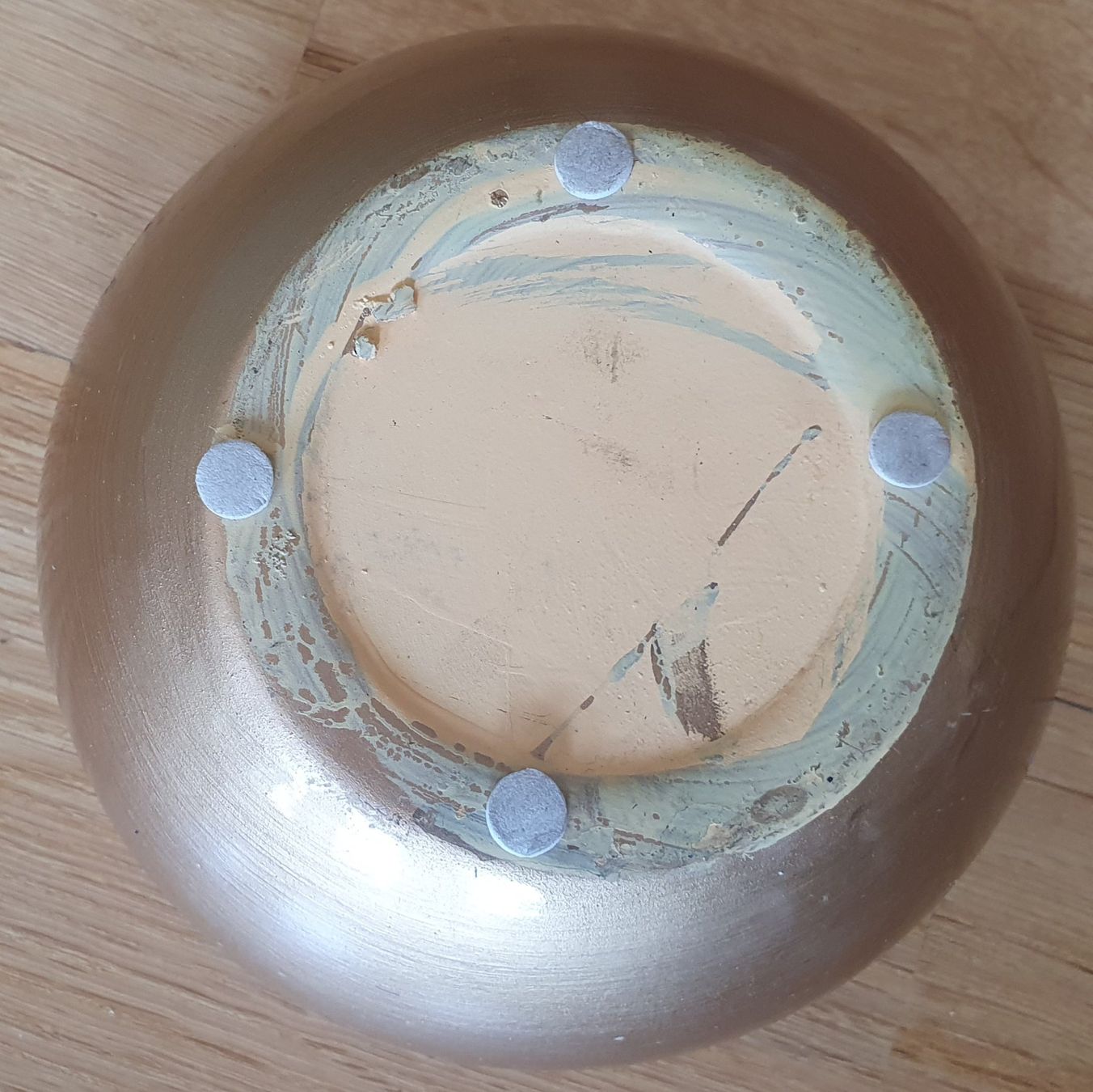 Blumentöpfe: Petit cache-pot doré – Gebraucht aus Court von Jovi2 5