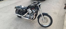 Harley-Davidson 883