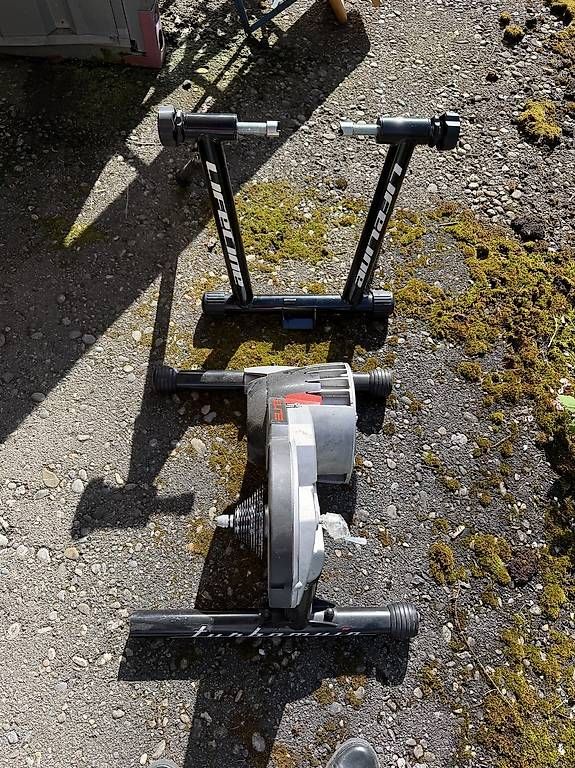 Hometrainer: Elite Turbo Muin Rollentrainer – Usato da Frenkendorf venduto da autodiscount4123 1