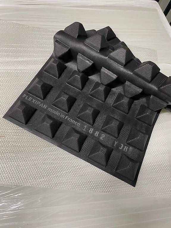 Teglie da forno: Silikonbackform Pyramide – Usato da Uerkheim venduto da rocker01
