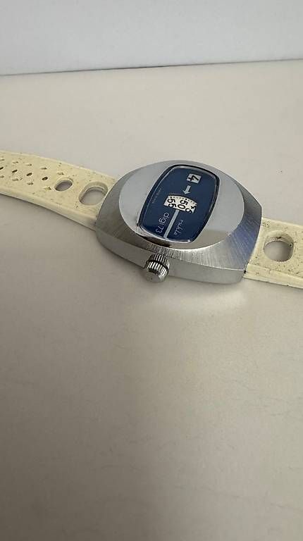 Montres: Ruhla Digi 73 – D'occasion à Nottwil par win_p88z 2