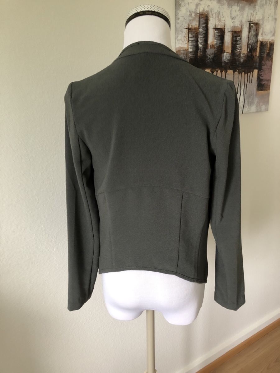 Boléros: Bolero/Feine Jacke Gr. 36 – D'occasion à Schaffhausen par Fixier 2