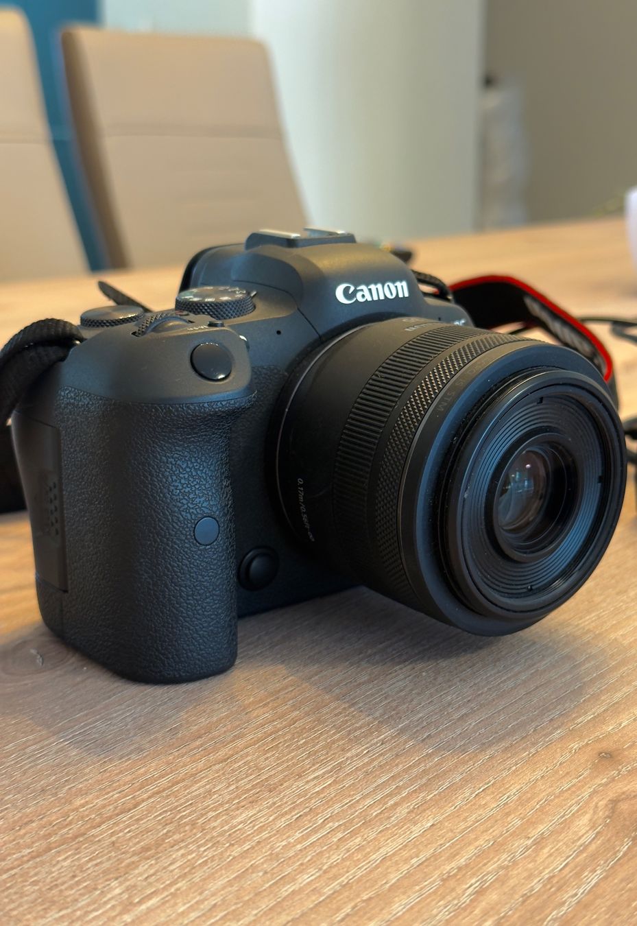 Canon Fotocamera: Canon EOS R6 Mirrorless+RF 35 Macro – Usato da Rheinfelden venduto da gir_8jfm