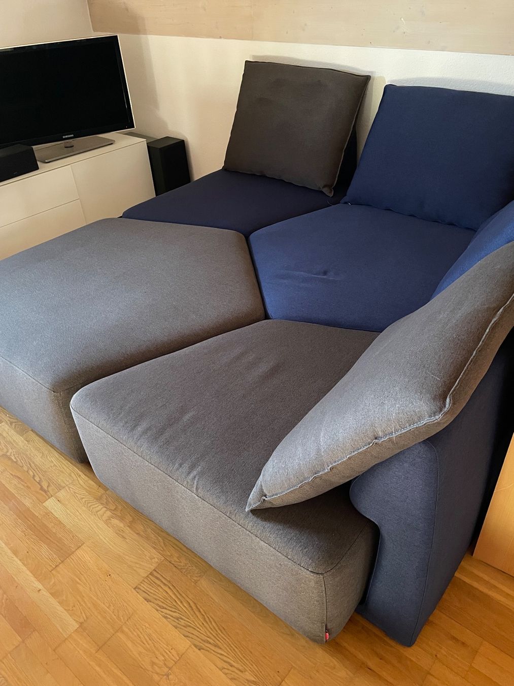 Livom Sofas: Livom modulares Sofa – Gebraucht aus Bülach von Flower_83 1