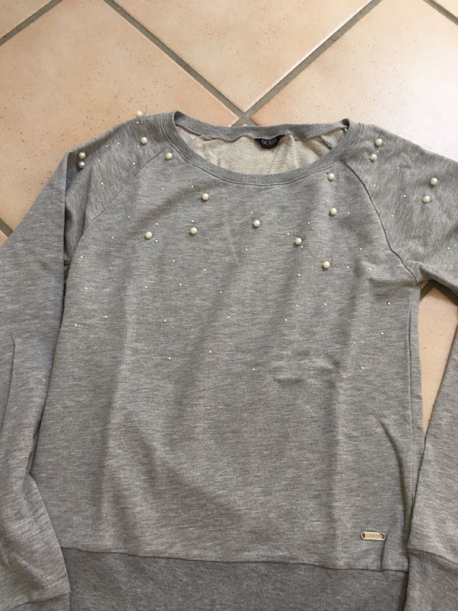 Guess Pullover & Sweatshirts: Pull Guess gris perlé taille XS - Idéal mi-saison! – Gebraucht aus Promasens von a2009
