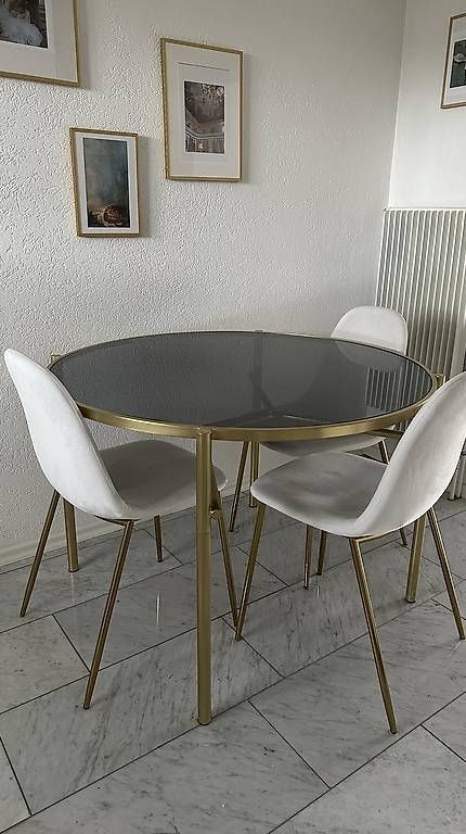 Set di tavolo e panche: Tisch gold mit 4 Stühlen – Usato da Niederbipp venduto da mic_8pws 1