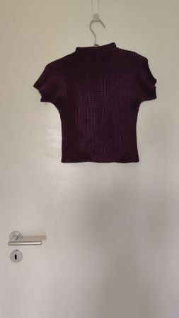 Damen T-Shirt violett plissiert kurzer Arm Grösse S M