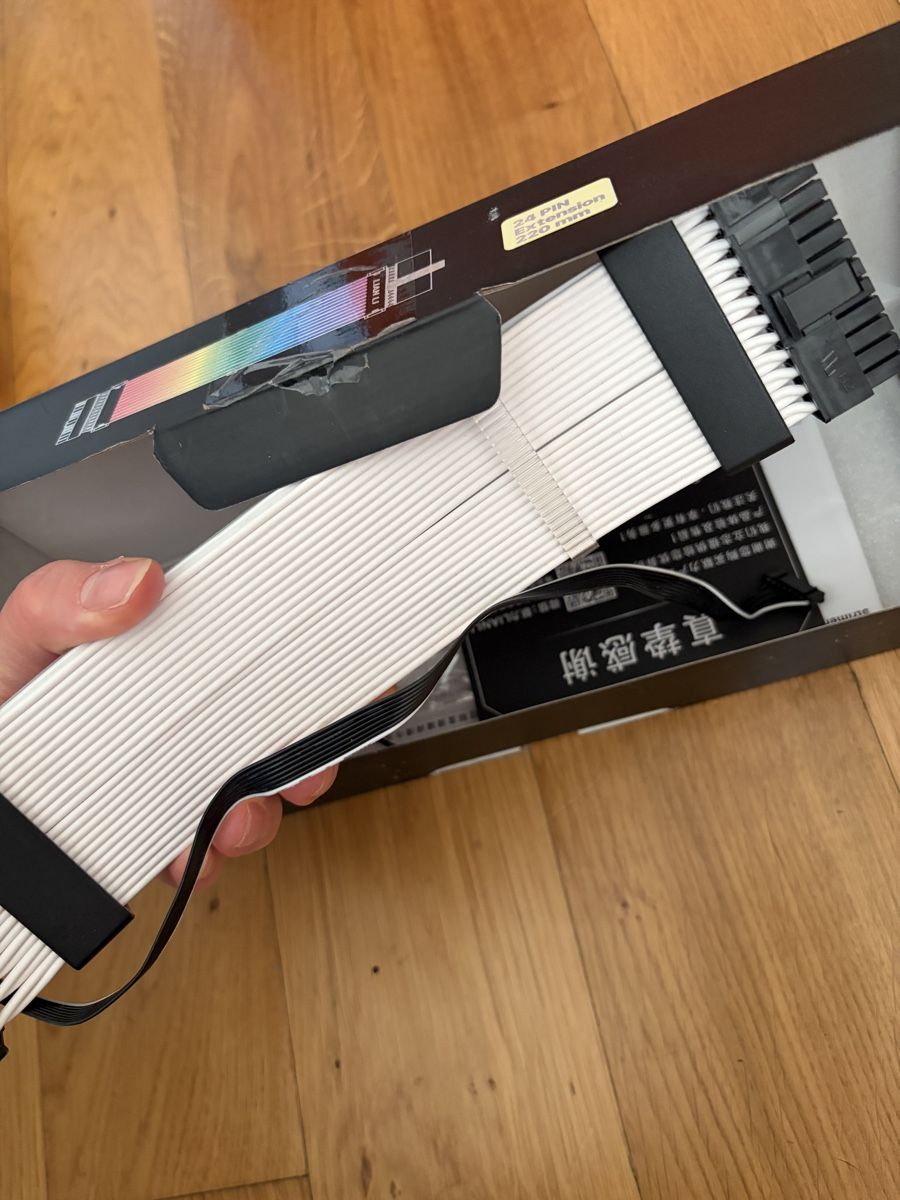 Lian Li Cavi: Lian Li Strimer Strimer Plus V2 24-Pin + 8 Pin + Controller – Usato da Basel venduto da ale_mn2l 4