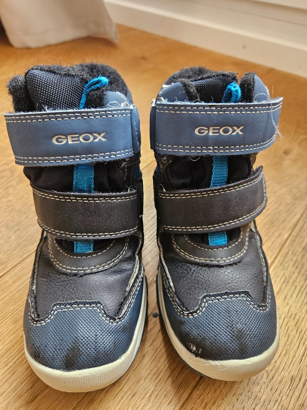 Geox Scarpe da uomo: Winterschuhe Geox Grösse 26 – Usato da Winterthur venduto da dobeh 4