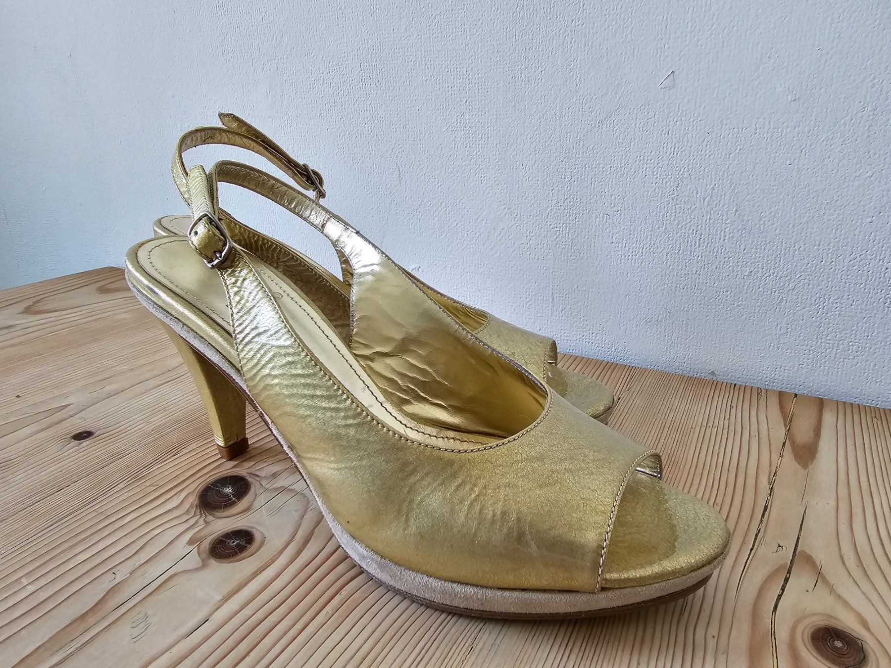 Scarpe da donna: Pumps Gr. 39 – Nuovo (secondo la descrizione) da Luzern venduto da TausendD