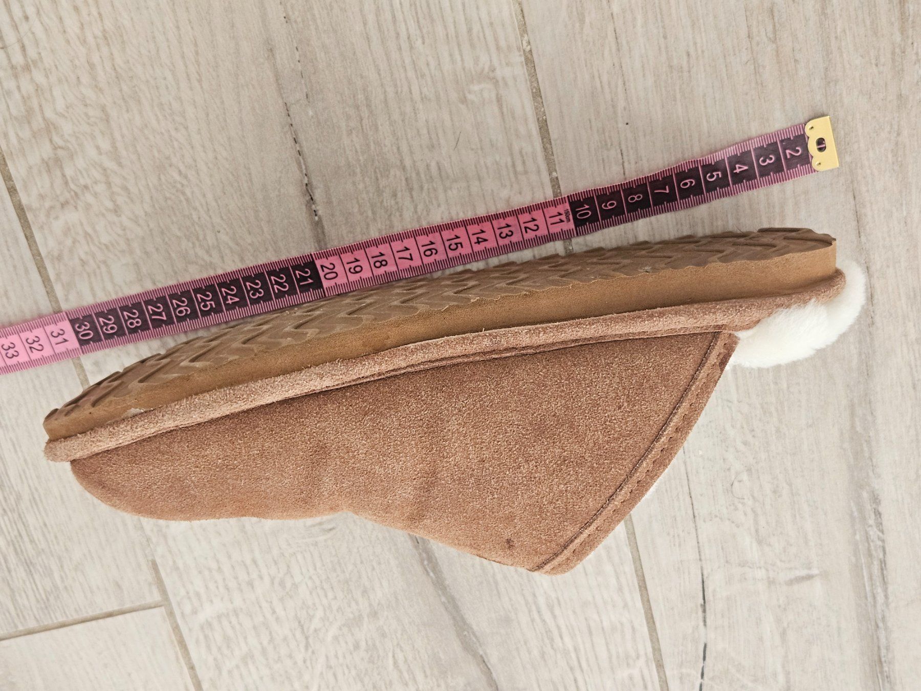 Scarpe da donna: Kuschelige Lammfell Hausschuhe, Grösse 40 – Usato da Brugg AG venduto da Kitycity 6
