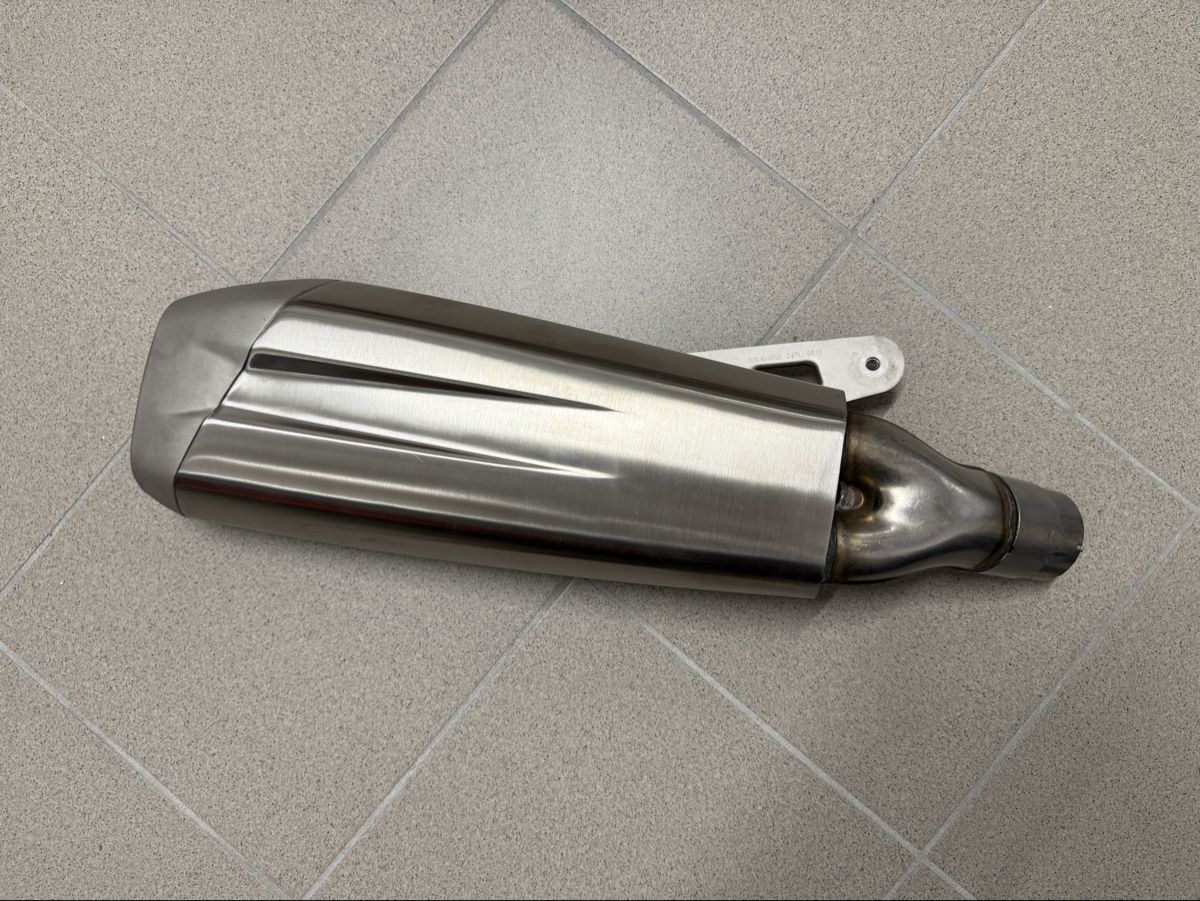 BMW Sistemi di scarico: Bmw s1000rr Originalauspuff – Usato da Thundorf venduto da Espressolungo