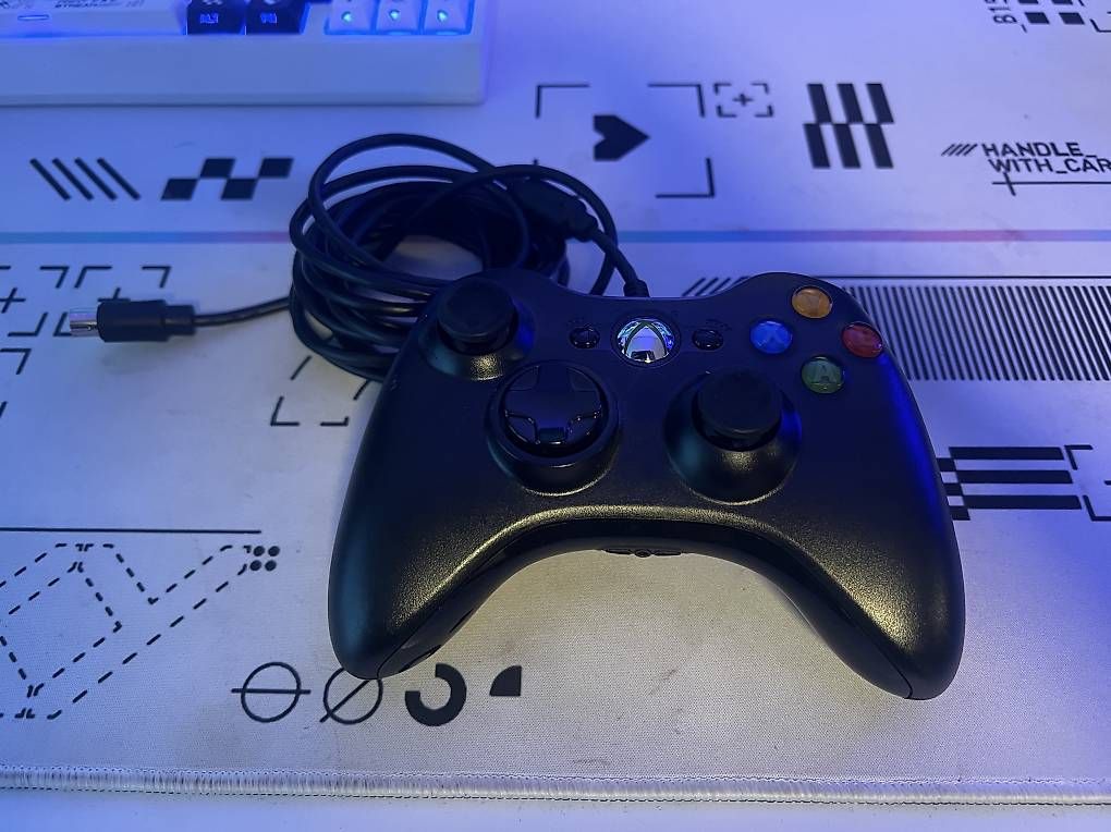 Microsoft Controller: Original Microsoft Xbox 360 Controller Kabelgebunden – Gebraucht aus Sempach von KevinT.