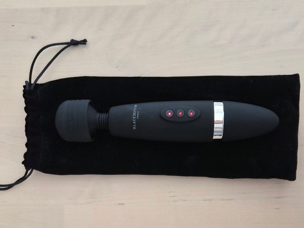 Dispositivi per massaggi: Massagegerät Magic Wand black edition mini – Usato da Riddes venduto da Grumpyrelie 3