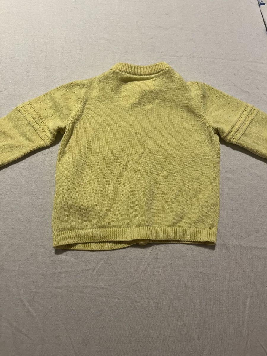 Jacken & Mäntel: gelbe Baby Strickjacke, Größe 54 – Gebraucht aus Brugg AG von deb_57xk 1