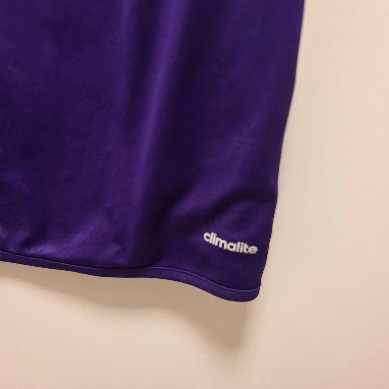 Leibchen & Hosen: Adidas Lakers training trikot S – Gebraucht aus Bellinzona von LA-ropa-de-Juan 6