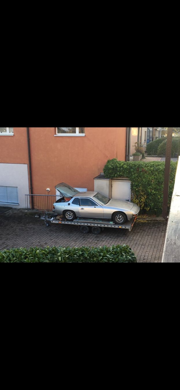 Porsche Automobili: 1977 Porsche 924 – Usato da Bursins venduto da mal_hm8r