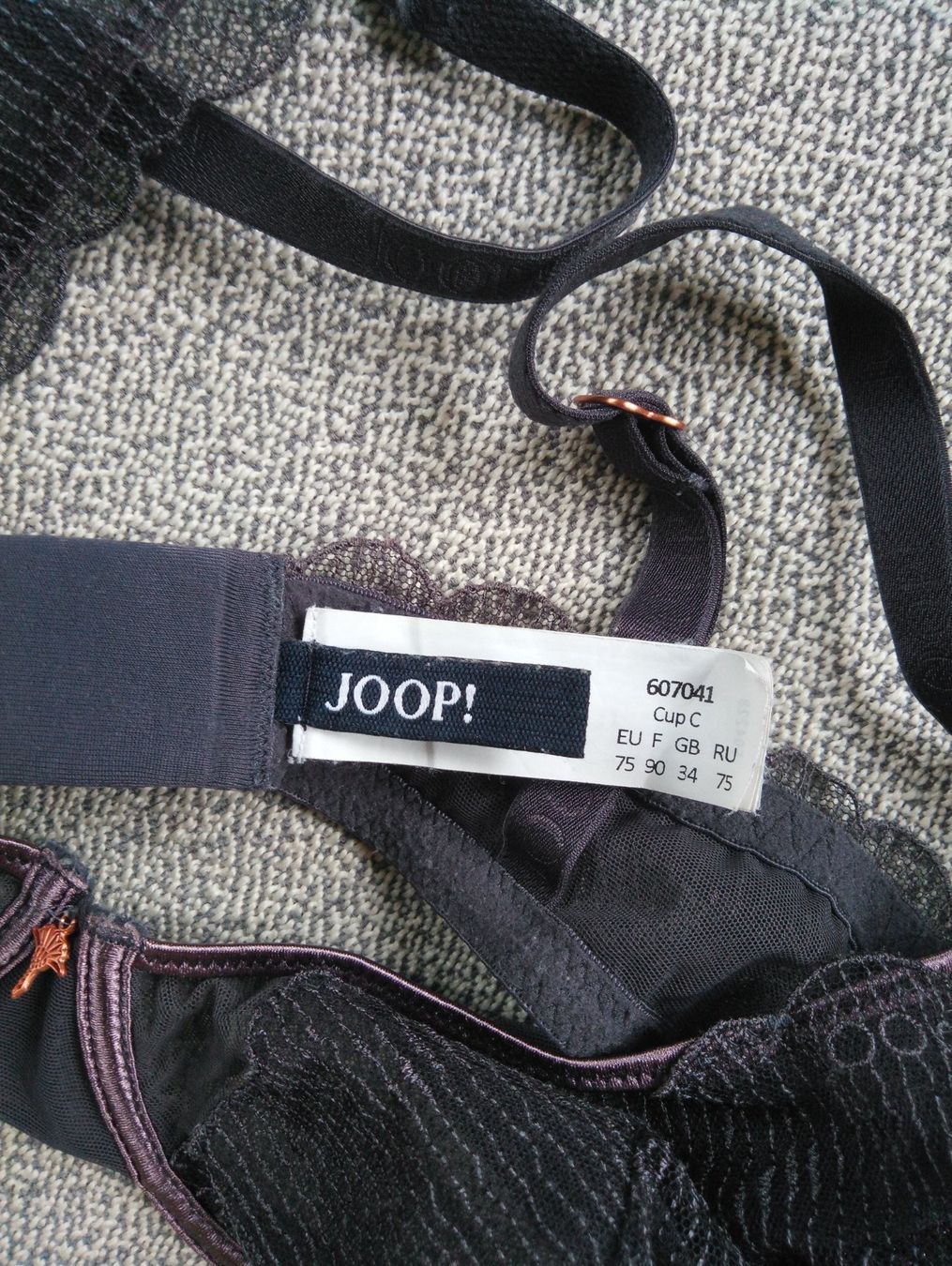 Altra biancheria intima: BH von JOOP aus violetter Spitze, 75C – Usato da Zürich venduto da philoumena 2