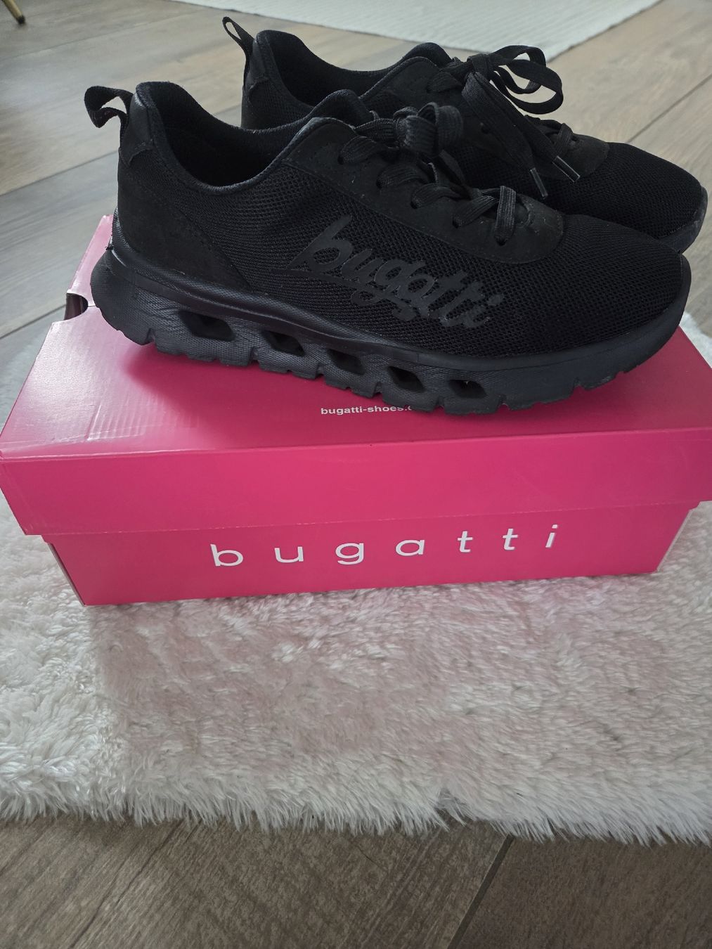 Bugatti Damenschuhe: Bugatti Schuh 38 – Gebraucht aus Frauenfeld von bea_6m8y