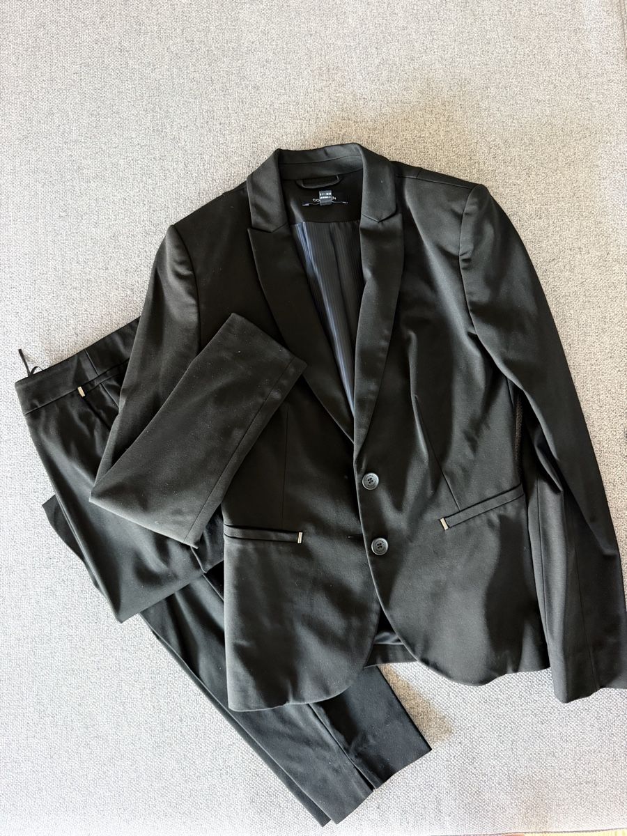 Comma Ensembles & Tailleurs: Comma Anzug Blazer 34 + Hose 36 – D'occasion à Kloten par QKL9R
