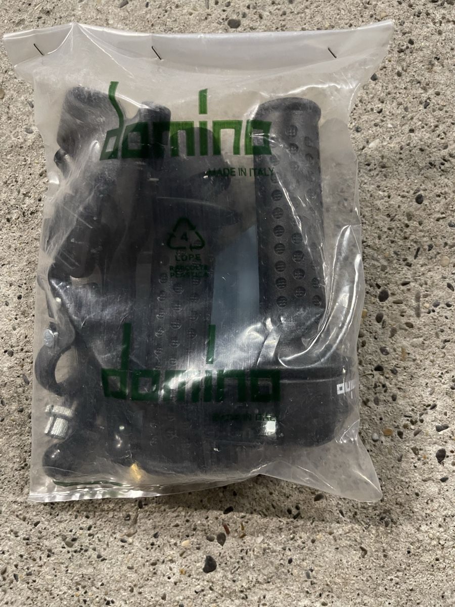 Mofa-Ersatzteile: Domino Griffset Normalgas / Schwarz – Neu und originalverpackt aus Grenchen von Swiss2540 1