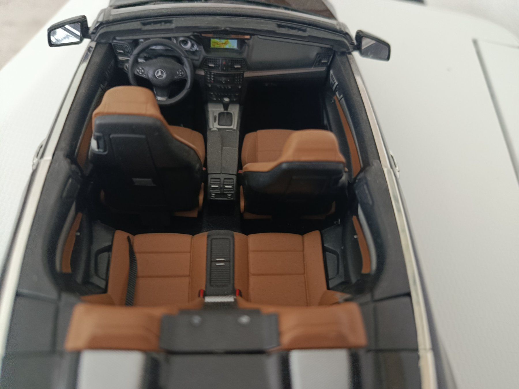 Mercedes-Benz Modellini d'auto: Modellauto Mercedes Benz E-Class Cabriolet – Usato da Wil SG venduto da Venezian01 4