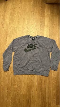 Graues Nike Sweater Gr. L Herren - Perfekt für den Übergang