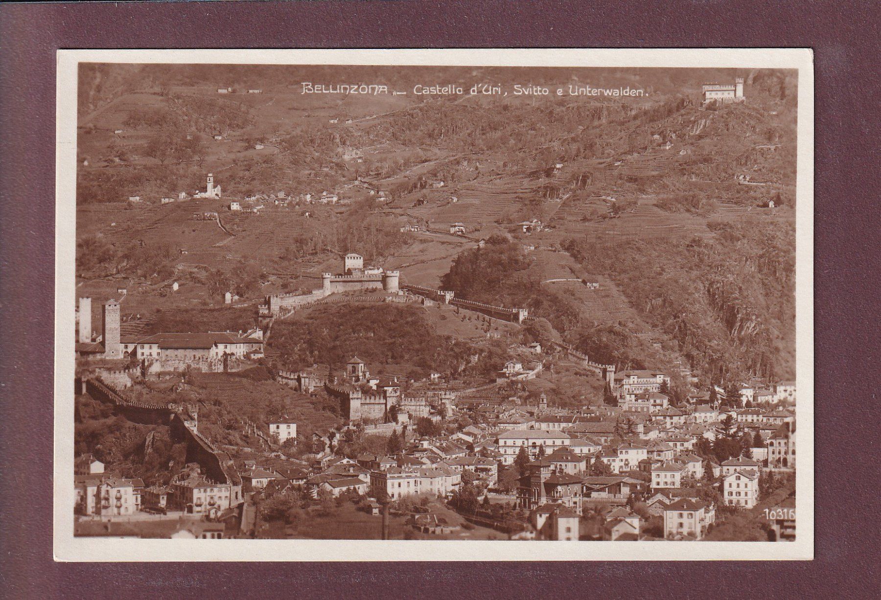 Cartes postales: BELLINZONA - 3 Castelli – D'occasion à Pully par nicecards