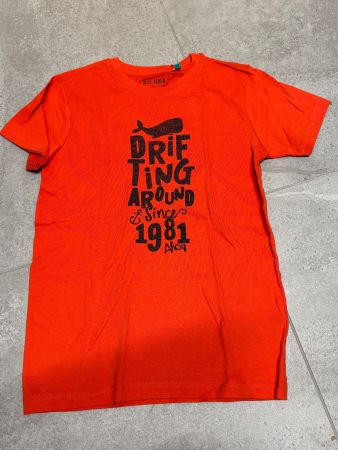 T-Shirt neuf 134
