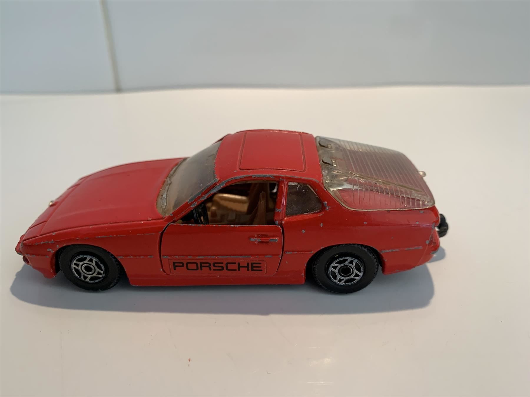 Porsche Modellautos: Porsche 924 1:36 Corgi GB rot – Gebraucht aus Stäfa von thebrand 5