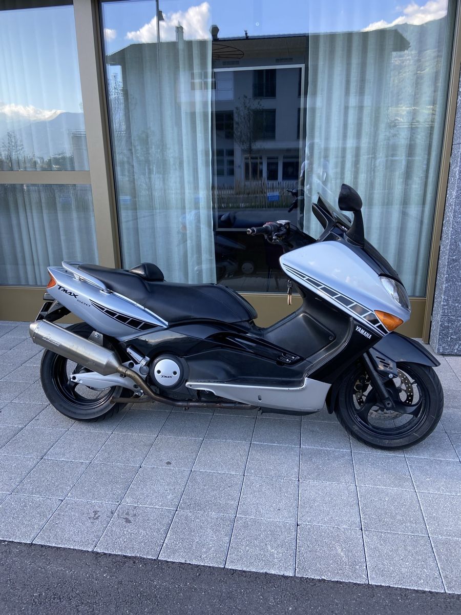Yamaha Scooters: Yamaha Tmax 500 2001  – D'occasion à Vétroz par fre_b2fh 1