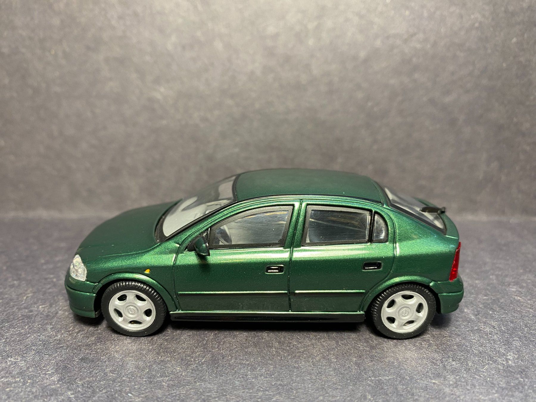 Schuco Modellautos: Opel Astra G - Schuco 1:43 – Gebraucht aus Spiez von Mlandcruiser 1