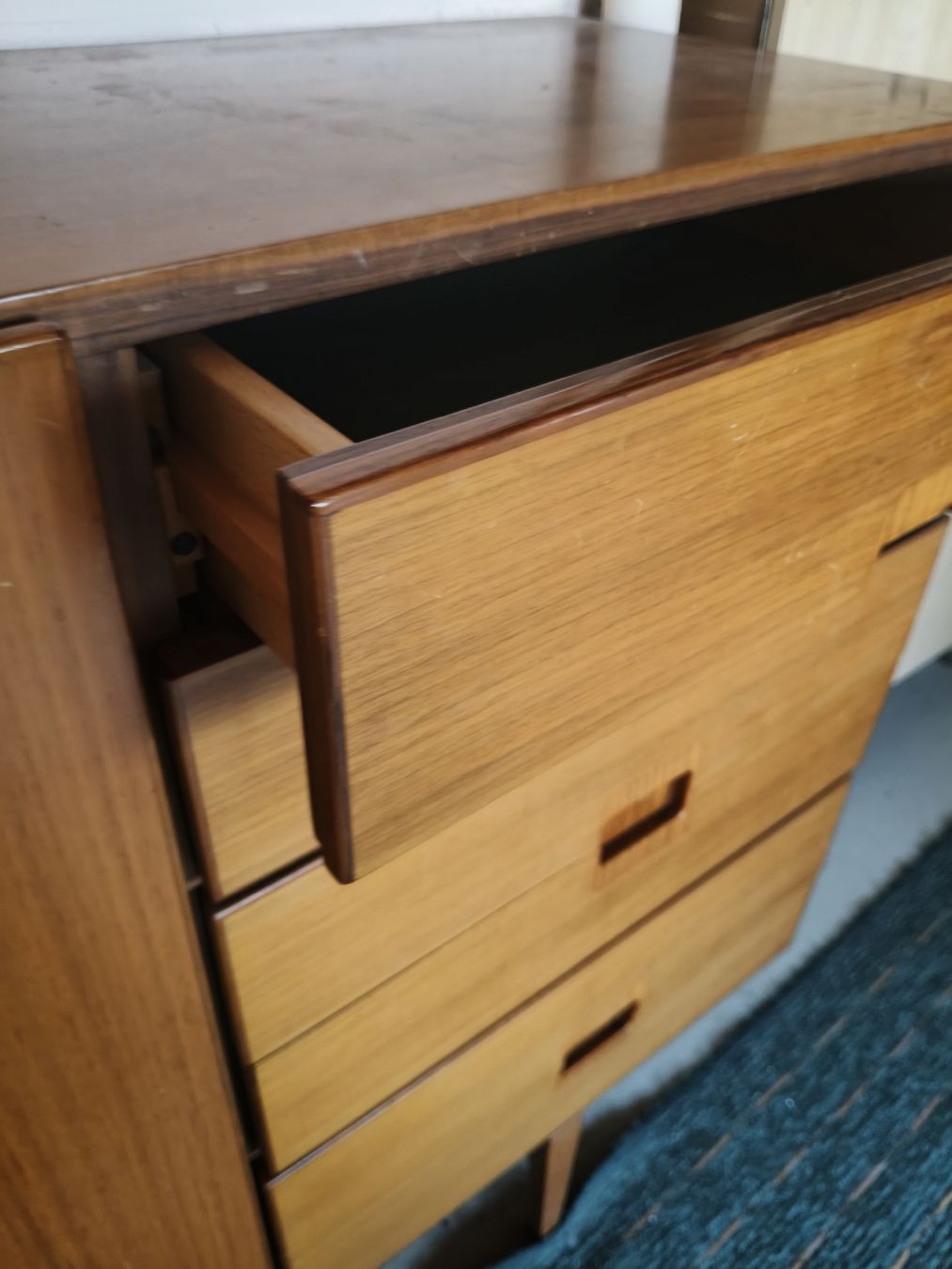 Cassettiere: Mid Century teak Sideboard – Usato da Zwingen venduto da inf_2blh 3