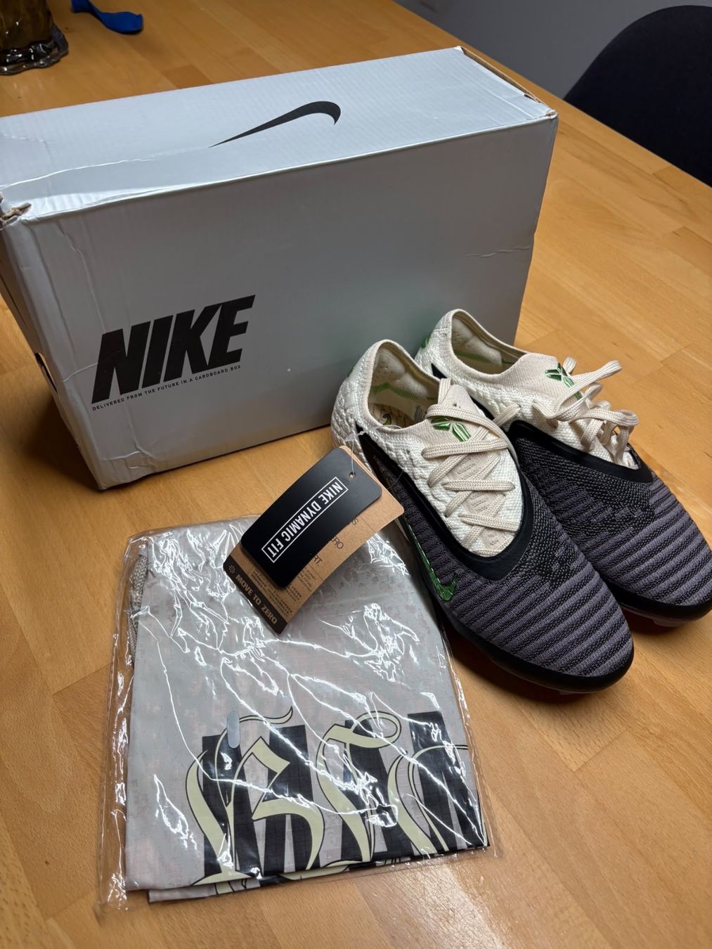 Nike Scarpe per ragazzi: Fussballschuhe Nike Phantom 6 – Nuovo e nell'imballaggio originale da Läufelfingen venduto da ToegtliVobi 2