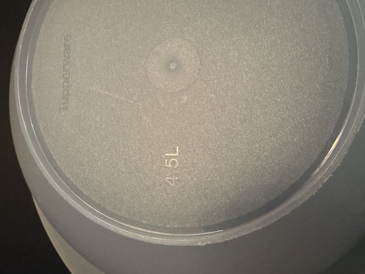 Tupperware Behälter & Ähnliches: Saladier Tupperware 4,5L avec couvercle – Gebraucht aus moudon von jaunejaunelapinjaune 3