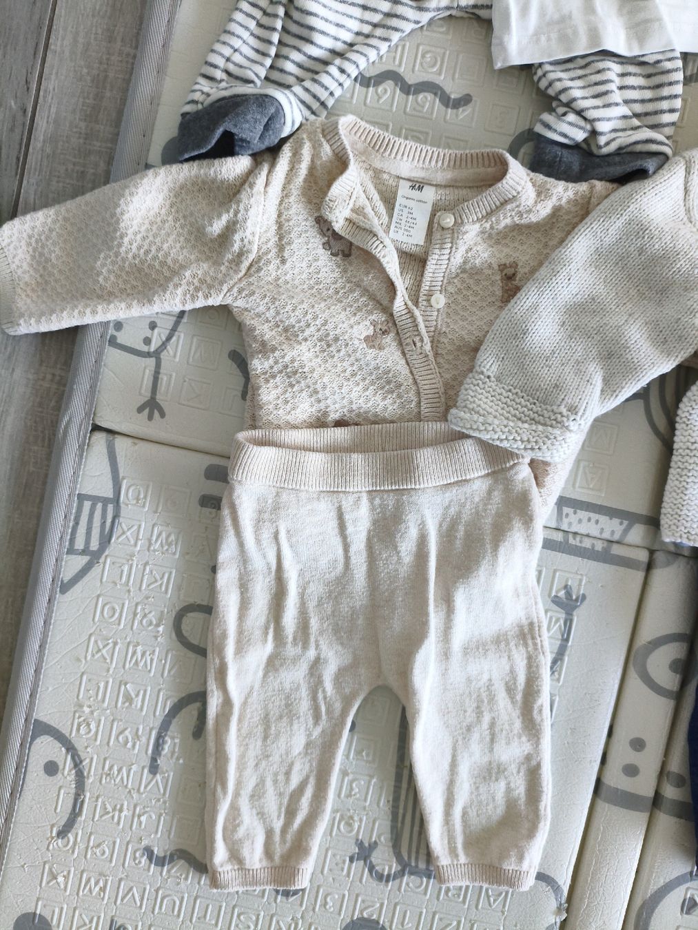Lotti & Set di vestiti: vestiti da bambino – Usato da Locarno venduto da sca_8bh7 1