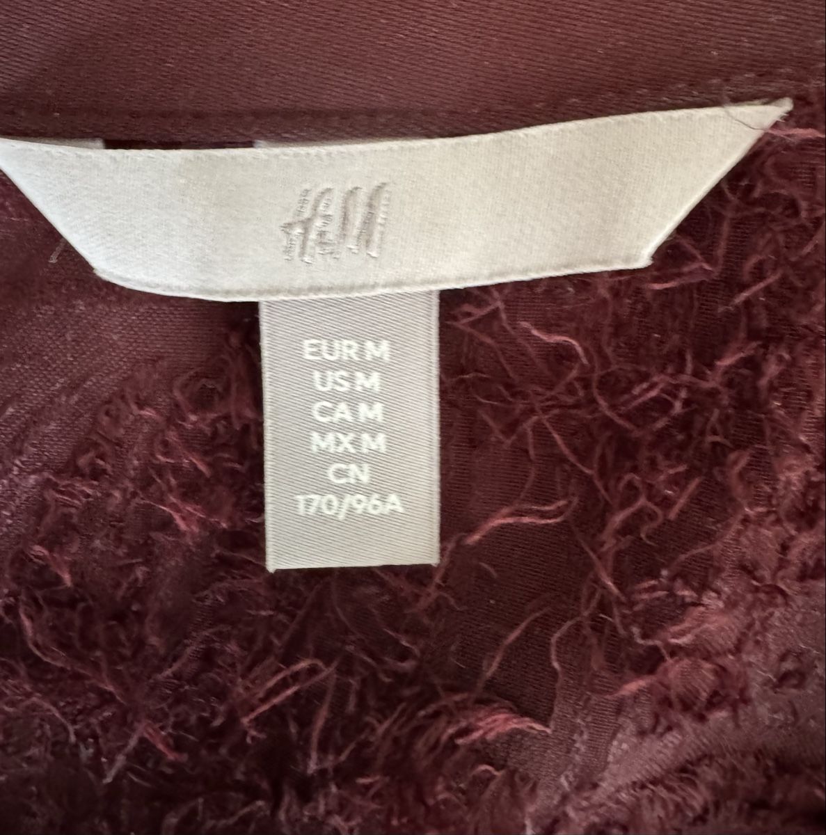 H&M Camicette: Neue Bluse/ bordeaux Gr.M – Nuovo (secondo la descrizione) da Morschach venduto da jeanhenrifabre 4