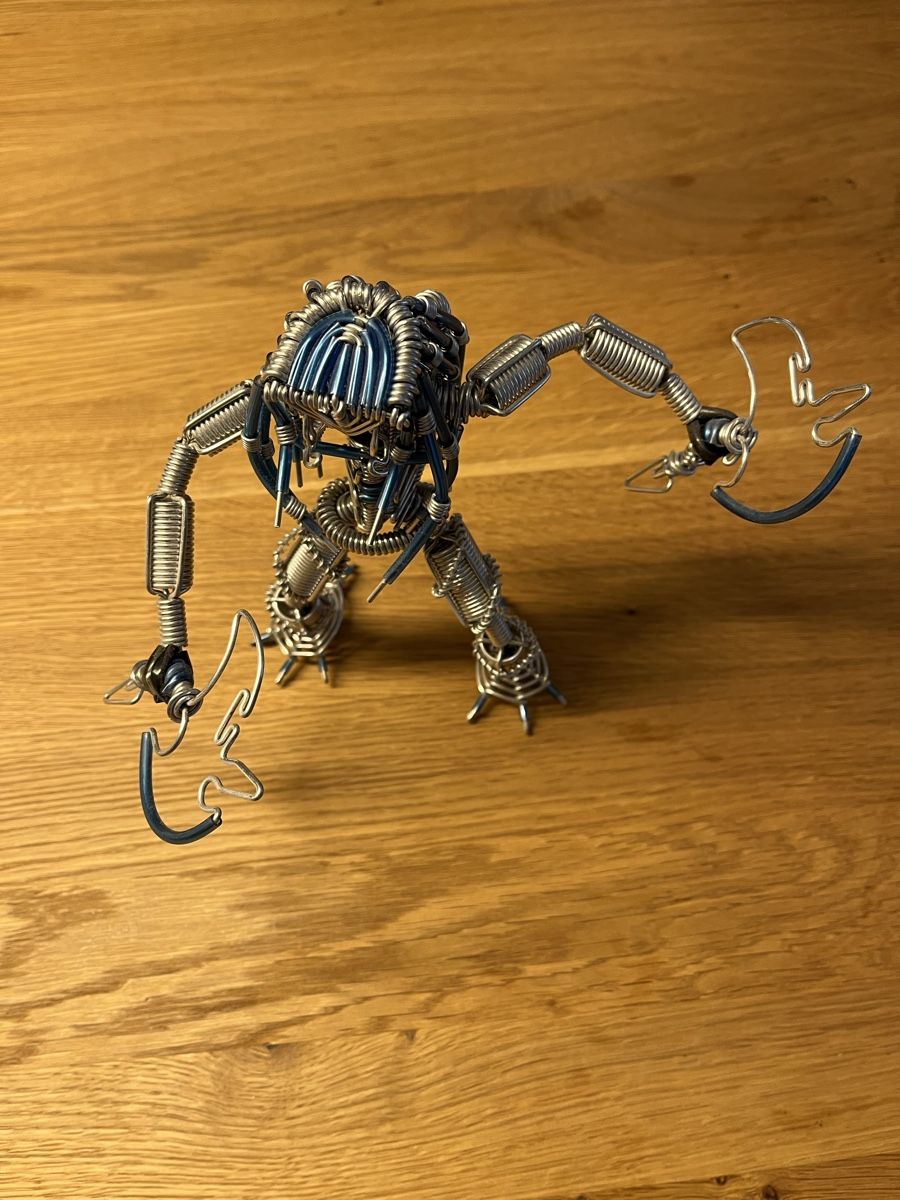 Statuette: Handgemachte Draht-Skulptur - Alien Predator Figur! – Nuovo (secondo la descrizione) da Grenchen venduto da ChriguX66 1