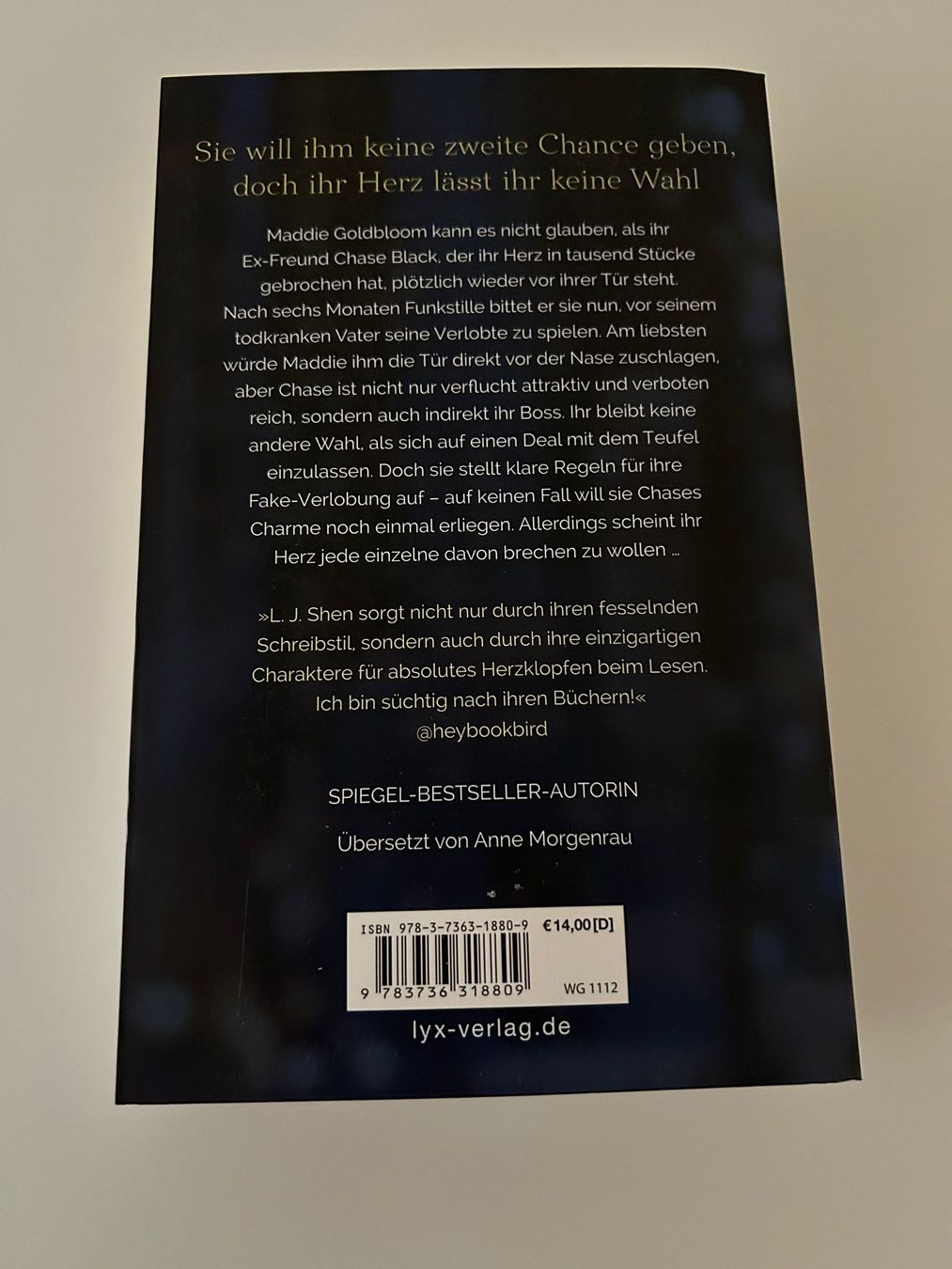 Libri: L.J. Shen - The Devil Wears Black - Roman – Usato da Bronschhofen venduto da Vale_97 1